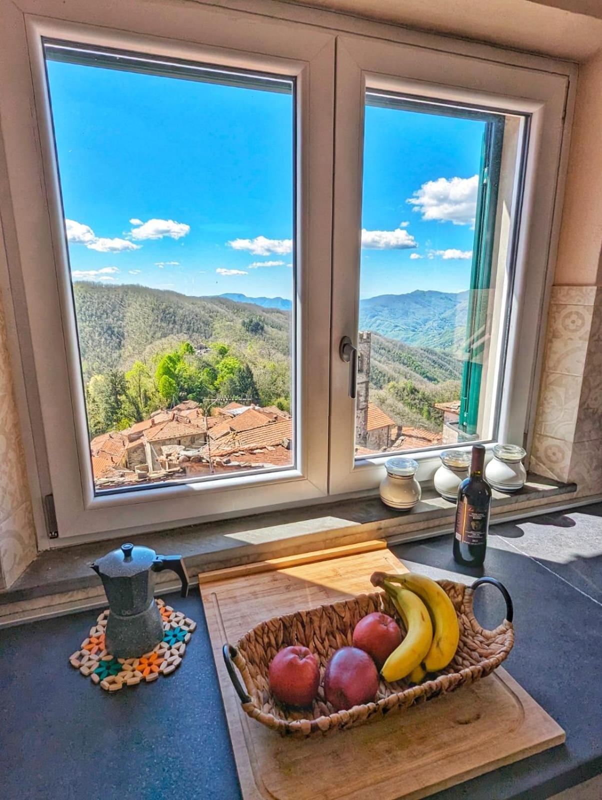 Casa Bellavista Villa Montefegatesi ภายนอก รูปภาพ